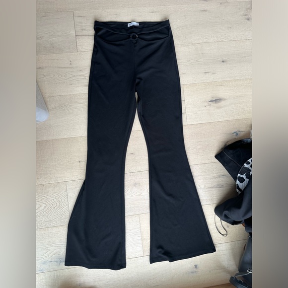 Cut out flare pants - Picture 1 of 5